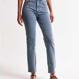 Abercrombie & Fitch Ultra High Rise Ankle Straight 29L